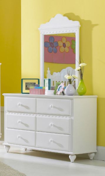 Picture of Lauren Mirror
