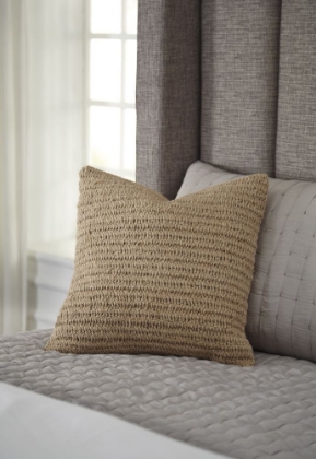 Picture of Tryton Accent Pillow