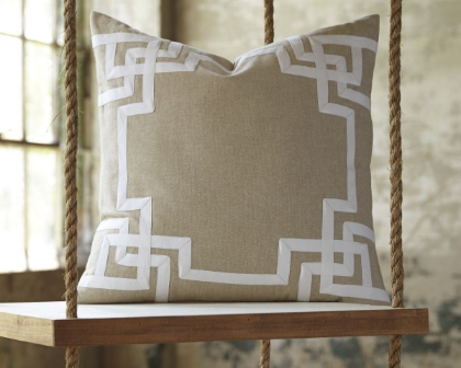 Picture of Vassal Accent Pillow