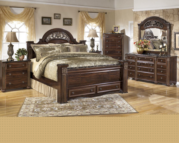 Picture of Gabriela 5 Piece King Bedroom Group