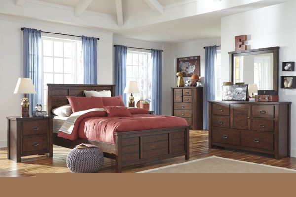 Picture of Ladiville 5 Piece Full Bedroom