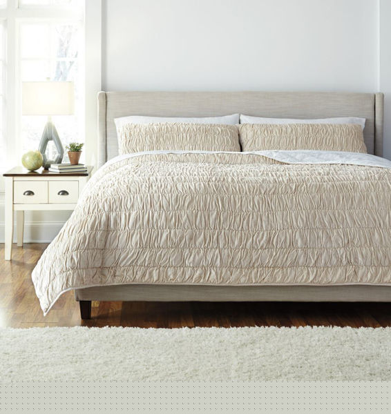 Picture of Stitched Queen Quilt Set