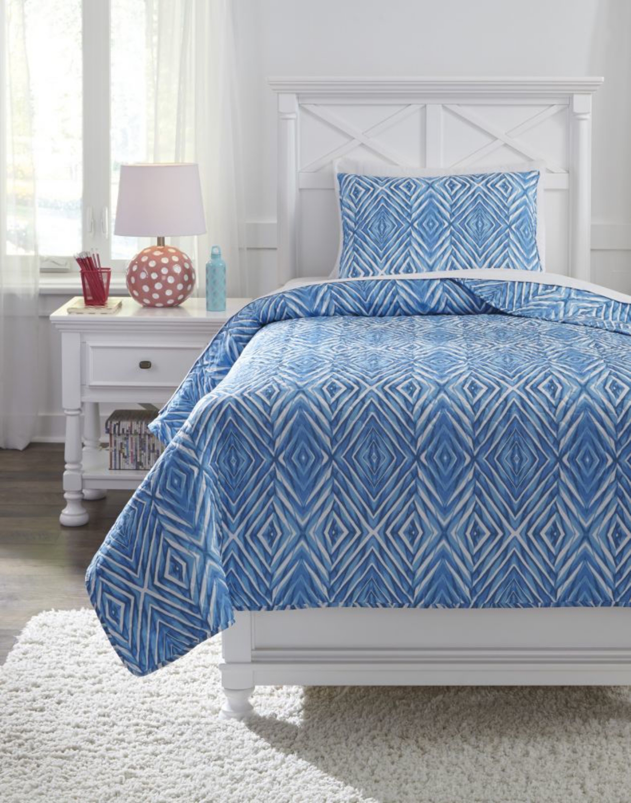Picture of Jolana Twin Quilt Set