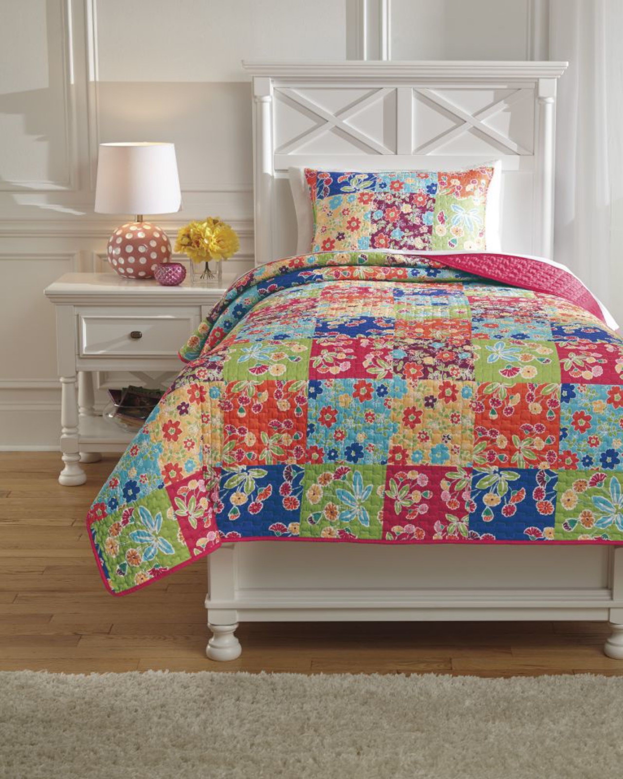 Picture of Belle Chase Twin Comforter Set