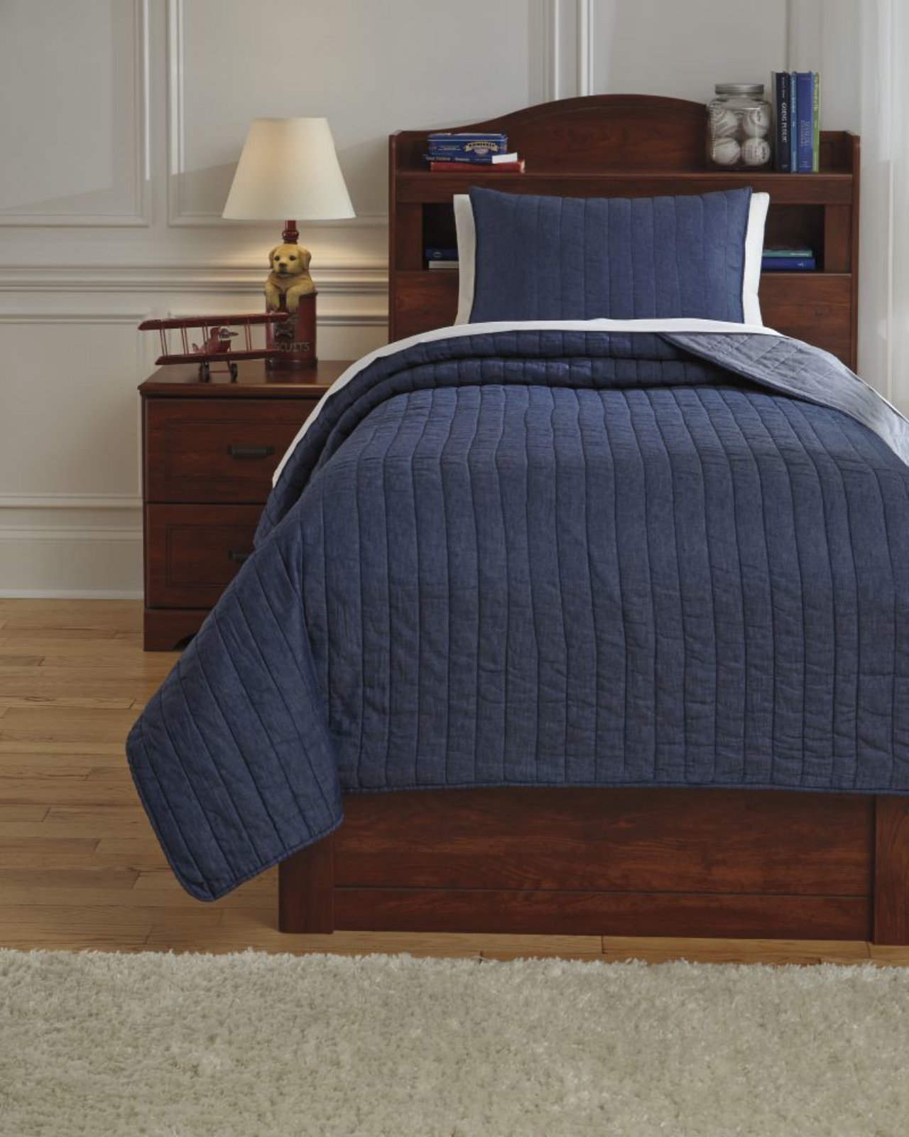 Picture of Capella Twin Quilt Set