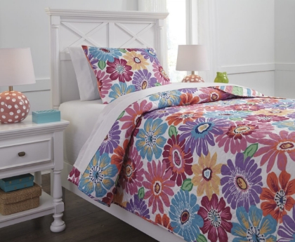 Picture of Alexei Twin Quilt Set