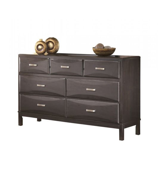 Picture of Kira Dresser