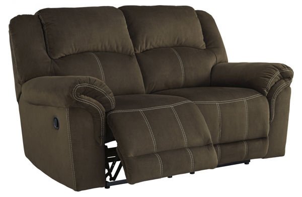 Picture of Quinnlyn Reclining Loveseat
