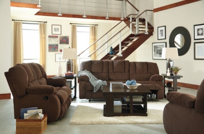 Picture of Roan Reclining Loveseat