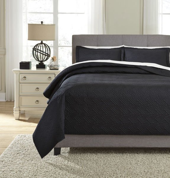 Picture of Aldis Coverlet Set