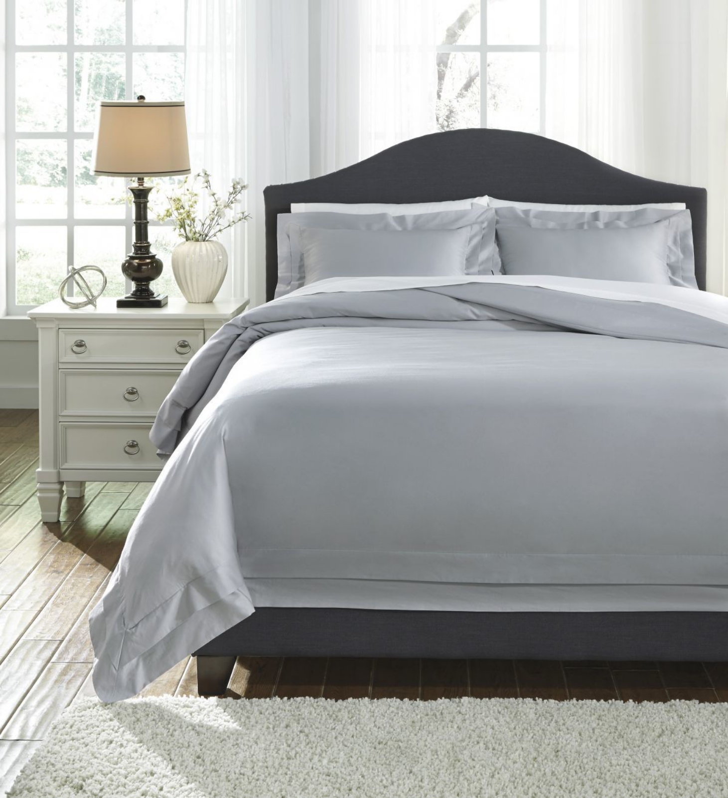 Picture of Chamness Duvet Cover Set