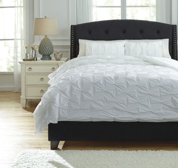 Picture of Rimy Comforter Set