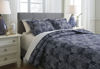 Picture of Jabesh Queen Quilt Set