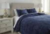 Picture of Linette Queen Quilt Set