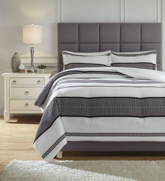 Picture of Masako Comforter Set