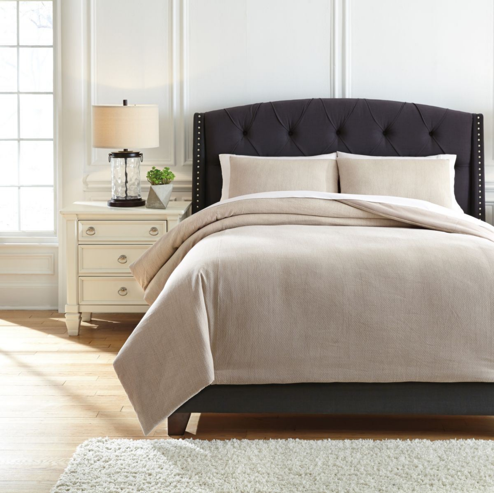 Picture of Mayda King Comforter Set