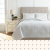 Picture of Mayda Quilt Set