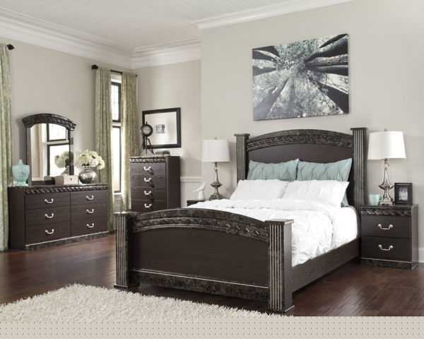 Picture of Vachel 5 Piece Queen Bedroom Group
