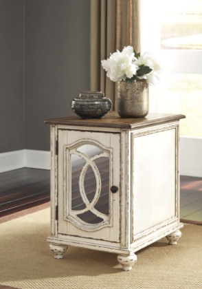 Picture of Realyn End Table