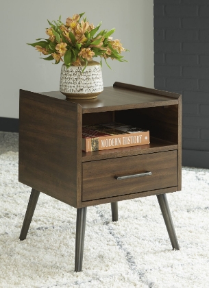 Picture of Calmoni End Table