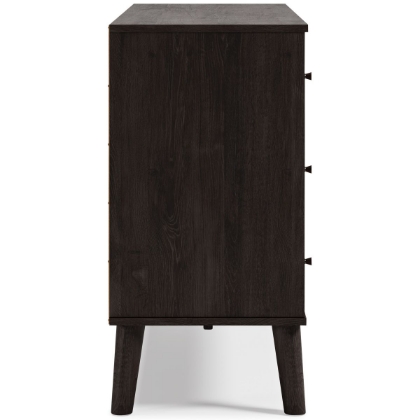 Picture of Piperton Dresser